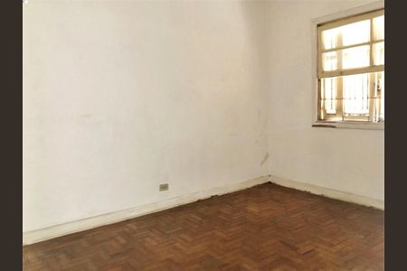 Casa à venda com 130m², 2 quartos e 2 vagas