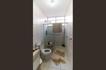 Casa à venda com 240m², 4 quartos e 1 vagaBanheiro Social