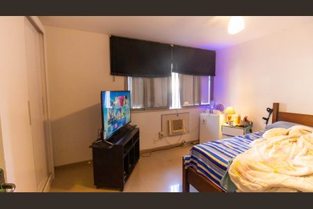 Casa à venda com 240m², 4 quartos e 1 vagaQuarto 4