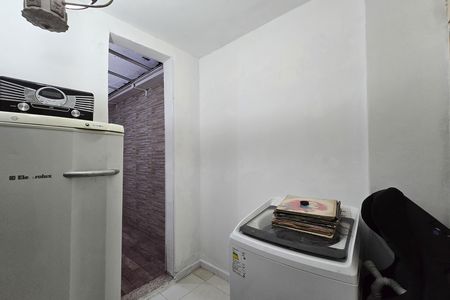 Casa à venda com 320m², 5 quartos e 3 vagas Casa à venda com 320m², 5 quartos e 3 vagasQuarto de Serviço
