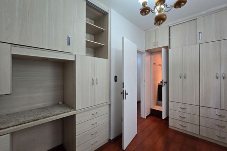 Casa à venda com 320m², 5 quartos e 3 vagas Casa à venda com 320m², 5 quartos e 3 vagasSuíte 1