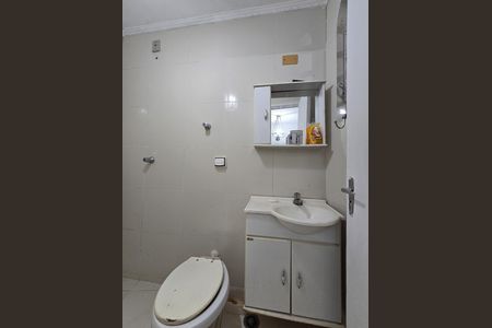 Casa à venda com 320m², 5 quartos e 3 vagas Casa à venda com 320m², 5 quartos e 3 vagasBanheiro de serviço