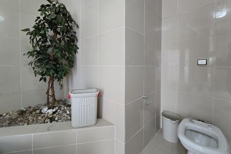 Casa à venda com 320m², 5 quartos e 3 vagas Casa à venda com 320m², 5 quartos e 3 vagasBanheiro - Suíte 2