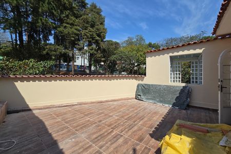 Casa à venda com 320m², 5 quartos e 3 vagas Casa à venda com 320m², 5 quartos e 3 vagasSacada - Suíte 2