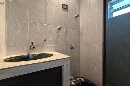 Casa à venda com 320m², 5 quartos e 3 vagas Casa à venda com 320m², 5 quartos e 3 vagasBanheiro - Suíte 1