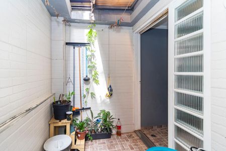 Casa de condomínio à venda com 86m², 2 quartos e 1 vagaÁrea de Serviço