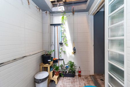 Casa de condomínio à venda com 86m², 2 quartos e 1 vagaÁrea de Serviço