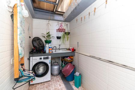 Casa de condomínio à venda com 86m², 2 quartos e 1 vagaÁrea de Serviço