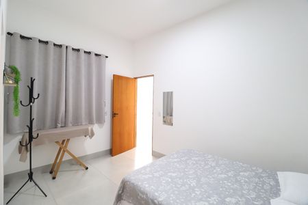 Casa para alugar com 100m², 2 quartos e 3 vagasSuíte 1