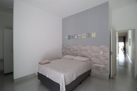 Casa para alugar com 100m², 2 quartos e 3 vagasSuíte 2