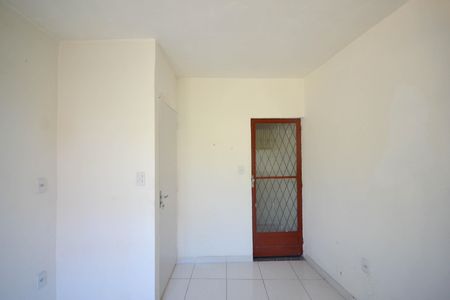 Quarto de casa para alugar com 1 quarto, 40m² em Olinda, Nilópolis