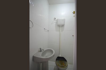 Casa para alugar com 40m², 1 quarto e sem vaga Casa para alugar com 40m², 1 quarto e sem vagaBanheiro