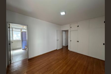 Apartamento à venda com 114m², 3 quartos e 1 vagaSuíte