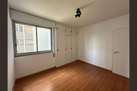 Apartamento à venda com 114m², 3 quartos e 1 vagaQuarto 2