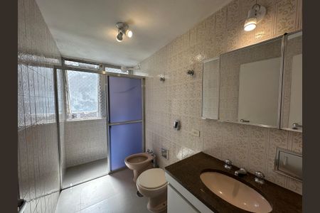 Apartamento à venda com 114m², 3 quartos e 1 vagaBanheiro da Suíte