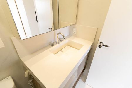 Apartamento à venda com 70m², 2 quartos e 1 vagaBanheiro da Suíte