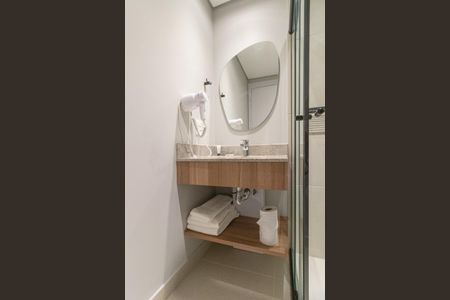 Banheiro de kitnet/studio para alugar com 1 quarto, 26m² em Planalto Paulista, São Paulo