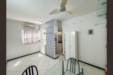 Studio de kitnet/studio para alugar com 1 quarto, 18m² em Centro, Rio de Janeiro