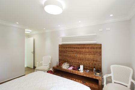 Casa para alugar com 340m², 3 quartos e 3 vagas Casa para alugar com 340m², 3 quartos e 3 vagasSuíte