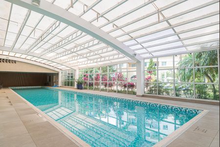 Apartamento à venda com 45m², 2 quartos e 1 vagaÁrea comum - Piscina coberta