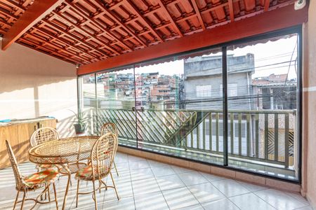 Casa à venda com 245m², 3 quartos e 2 vagas Casa à venda com 245m², 3 quartos e 2 vagasVaranda da suíte 1