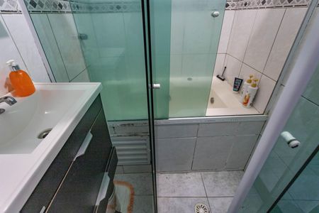 Casa à venda com 245m², 3 quartos e 2 vagas Casa à venda com 245m², 3 quartos e 2 vagasBanheiro da suíte 1