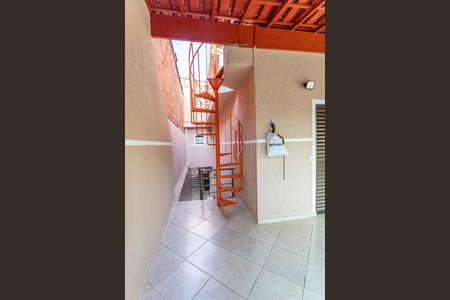 Casa à venda com 245m², 3 quartos e 2 vagas Casa à venda com 245m², 3 quartos e 2 vagasVaranda da suíte 1 - acesso a lavanderia