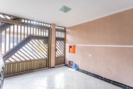 Casa à venda com 245m², 3 quartos e 2 vagas Casa à venda com 245m², 3 quartos e 2 vagasGaragem