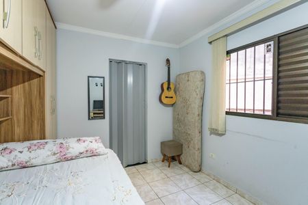Casa à venda com 245m², 3 quartos e 2 vagas Casa à venda com 245m², 3 quartos e 2 vagasQuarto 3 - suíte