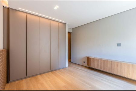Apartamento à venda com 3 quartos, 185m² em Itaim Bibi, São Paulo