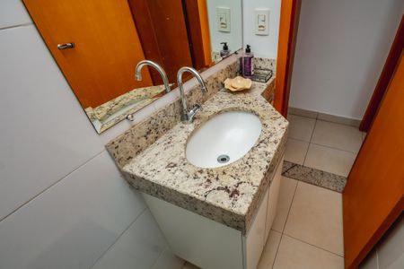Apartamento para alugar com 55m², 2 quartos e 2 vagasBanheiro
