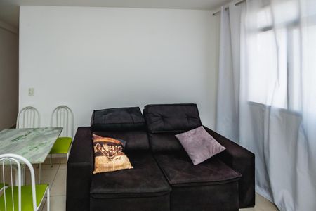 Sala de apartamento para alugar com 2 quartos, 55m² em Manacás, Belo Horizonte