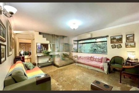 Casa à venda com 3 quartos, 180m² em Mirandópolis, São Paulo