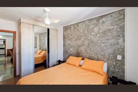 Apartamento à venda com 96m², 3 quartos e 2 vagas Apartamento à venda com 96m², 3 quartos e 2 vagasSuíte