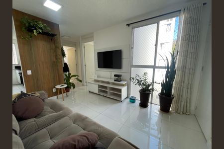 Sala de apartamento para alugar com 2 quartos, 44m² em Parque Ipe, São Paulo