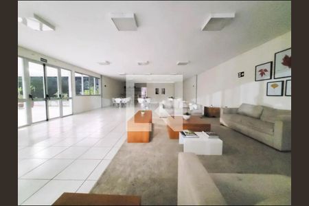 Apartamento para alugar com 44m², 2 quartos e 1 vaga Apartamento para alugar com 44m², 2 quartos e 1 vagaÁrea comum - Salão de festas