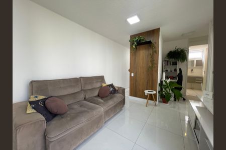 Sala de apartamento para alugar com 2 quartos, 44m² em Parque Ipe, São Paulo