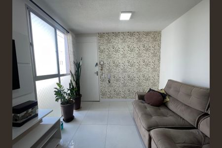 Sala de apartamento para alugar com 2 quartos, 44m² em Parque Ipe, São Paulo