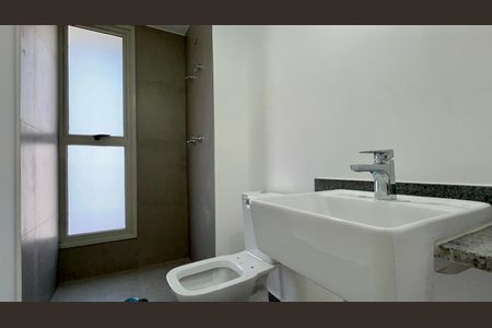 Apartamento à venda com 126m², 3 quartos e 2 vagas Apartamento à venda com 126m², 3 quartos e 2 vagasBanheiro da Suíte