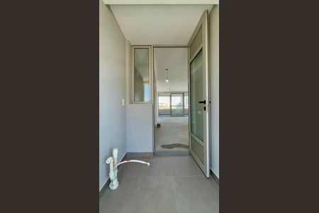 Apartamento à venda com 126m², 3 quartos e 2 vagas Apartamento à venda com 126m², 3 quartos e 2 vagasÁrea de Serviço