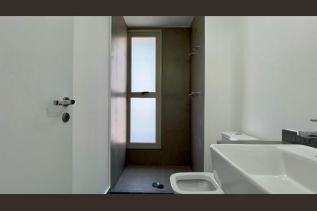 Apartamento à venda com 126m², 3 quartos e 2 vagas Apartamento à venda com 126m², 3 quartos e 2 vagasBanheiro da Suíte