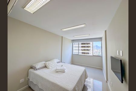 Studio de kitnet/studio para alugar com 1 quarto, 30m² em Centro, Rio de Janeiro