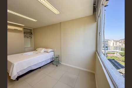 Studio de kitnet/studio para alugar com 1 quarto, 30m² em Centro, Rio de Janeiro