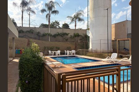 Apartamento para alugar com 45m², 2 quartos e 1 vaga Apartamento para alugar com 45m², 2 quartos e 1 vagaÁrea comum - Piscina