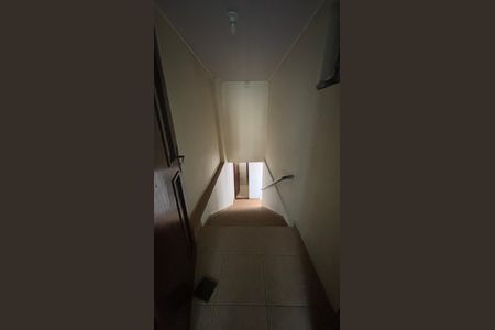 Casa à venda com 98m², 2 quartos e 2 vagasCorredor