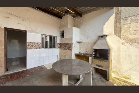 Casa à venda com 98m², 2 quartos e 2 vagasÁrea de Serviço