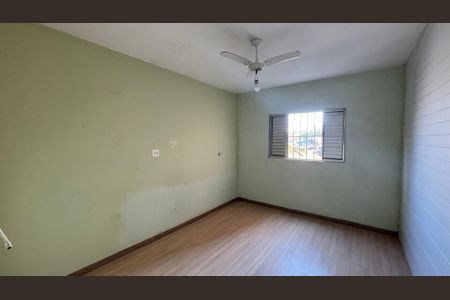 Casa à venda com 98m², 2 quartos e 2 vagasQuarto 2