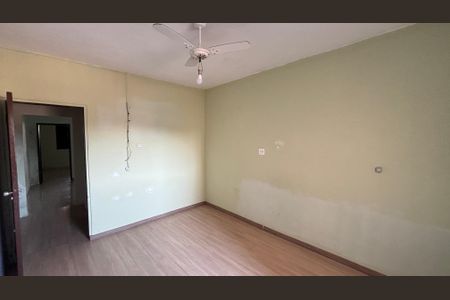 Casa à venda com 98m², 2 quartos e 2 vagasQuarto 2