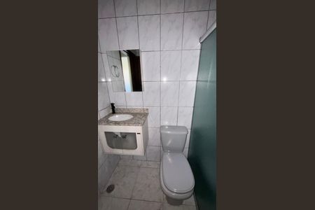 Casa à venda com 98m², 2 quartos e 2 vagasBanheiro Social