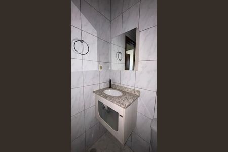 Casa à venda com 98m², 2 quartos e 2 vagasBanheiro Social